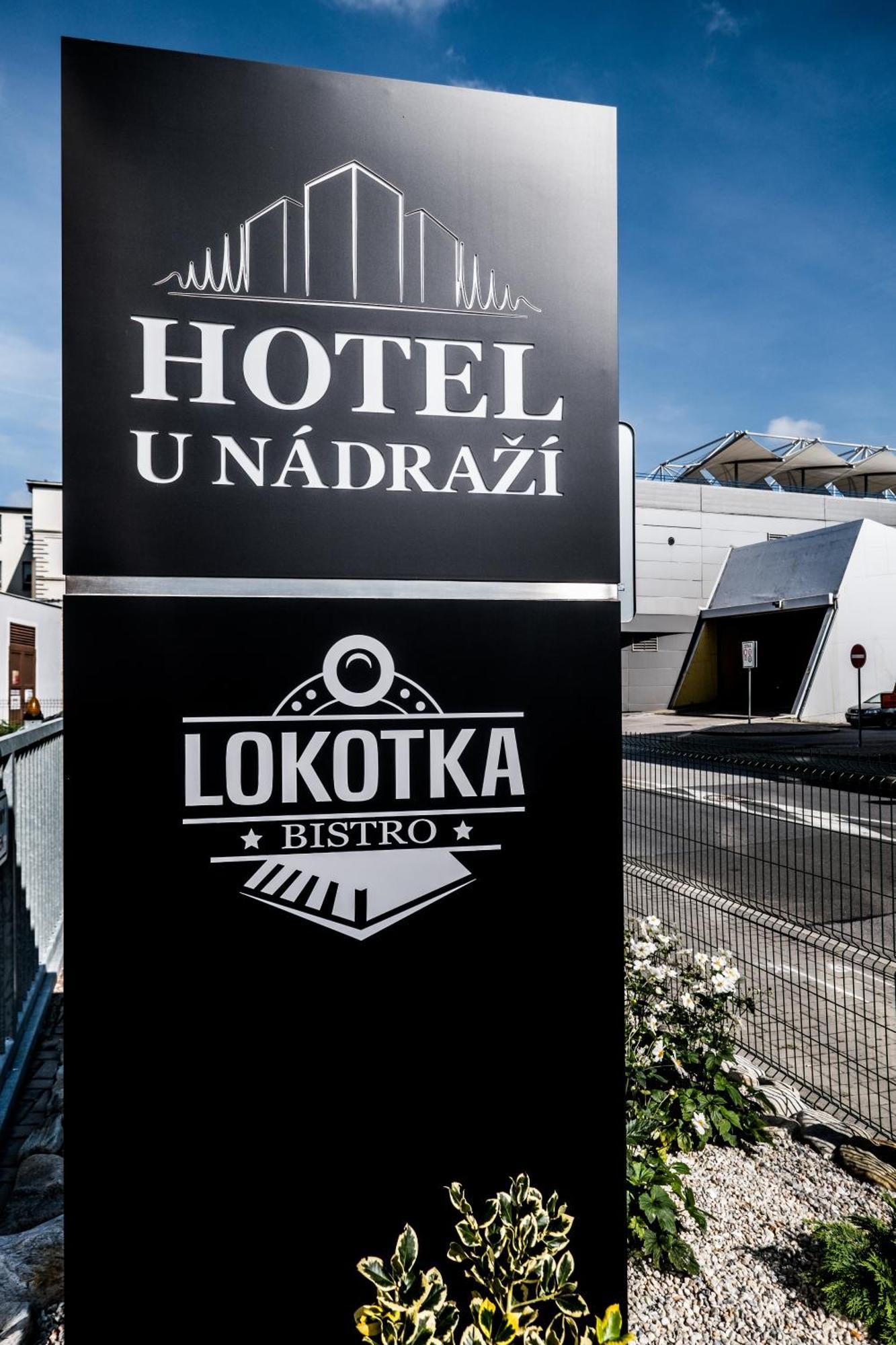 Hotel U Nadrazi Budweis Exterior foto